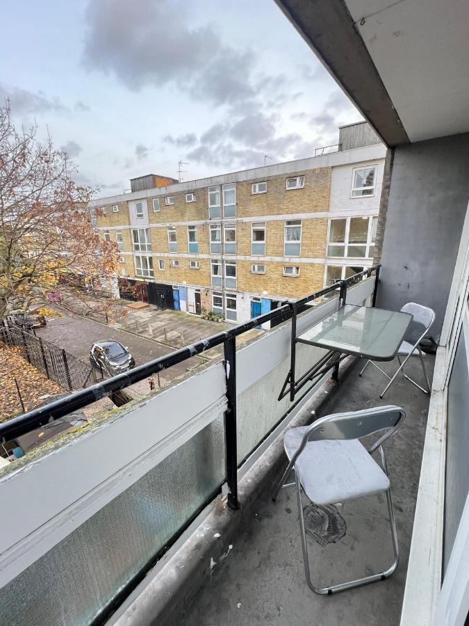 Entire 3 Bedroom Luxury Apartment In London With Private Balcony Londres Exterior foto